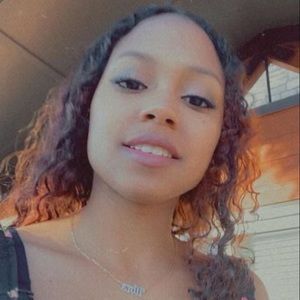 Meet your Posher, Luisa